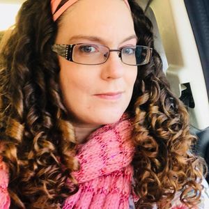 Meet your Posher, Kacy